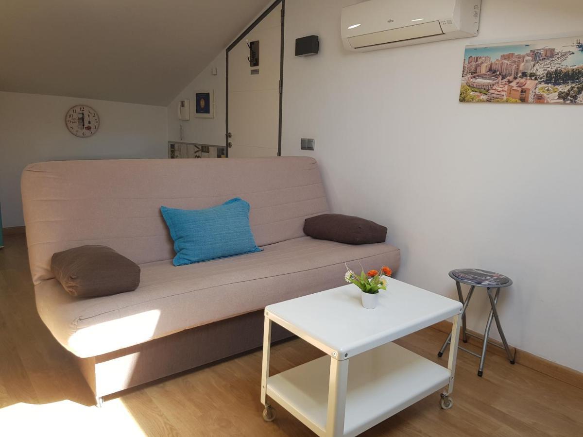 Apartamentos Momas La Casa De Mama Málaga Exterior foto