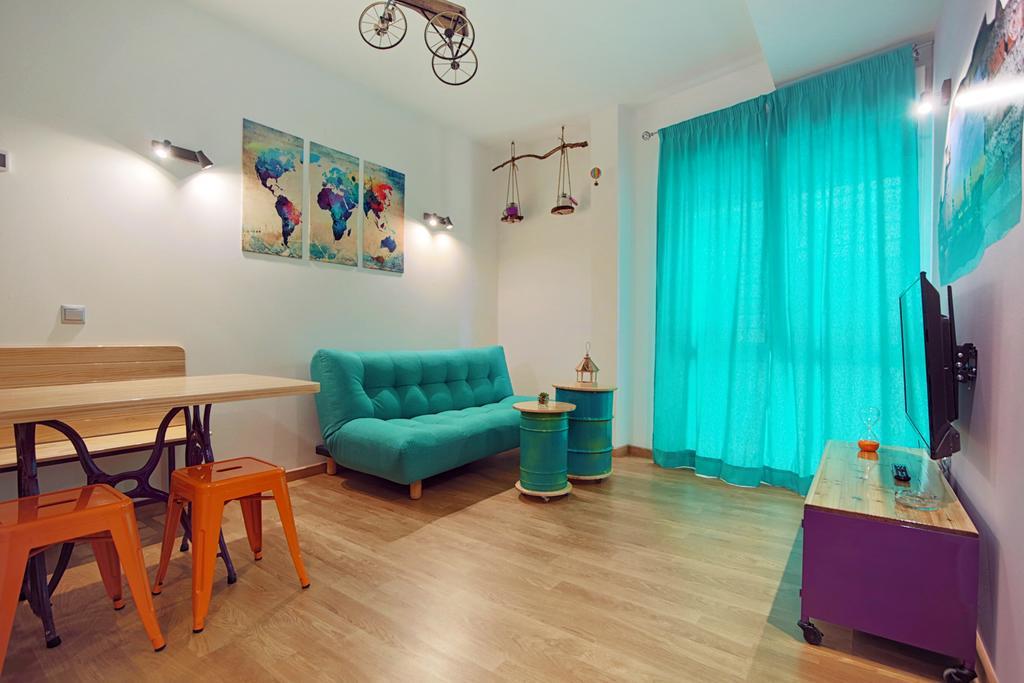 Apartamentos Momas La Casa De Mama Málaga Exterior foto