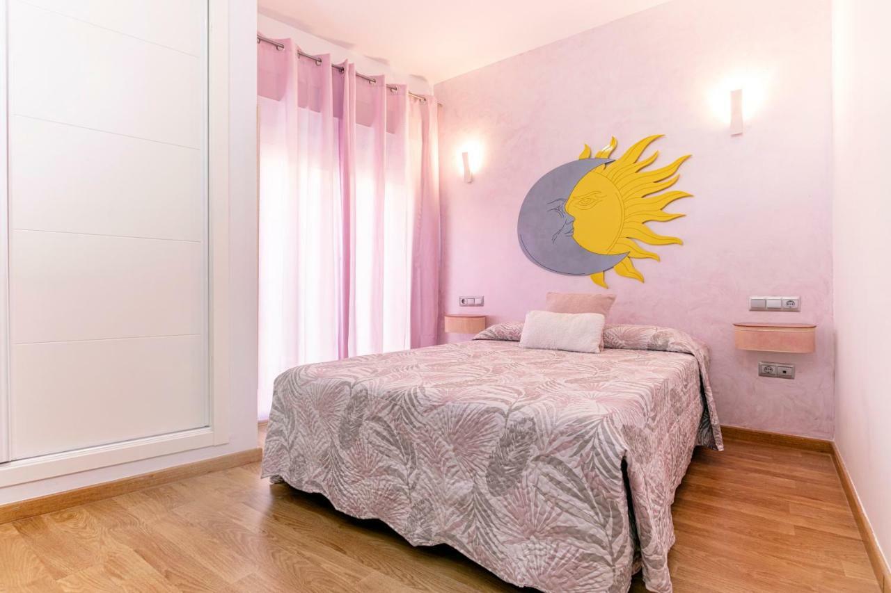 Apartamentos Momas La Casa De Mama Málaga Exterior foto
